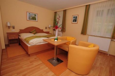 Hotel Kirchenwirt In Maria Schutz Schottwien Esterno foto